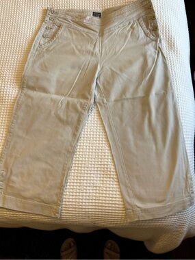 Royal Robbins Light Khaki Casual Crop Pants